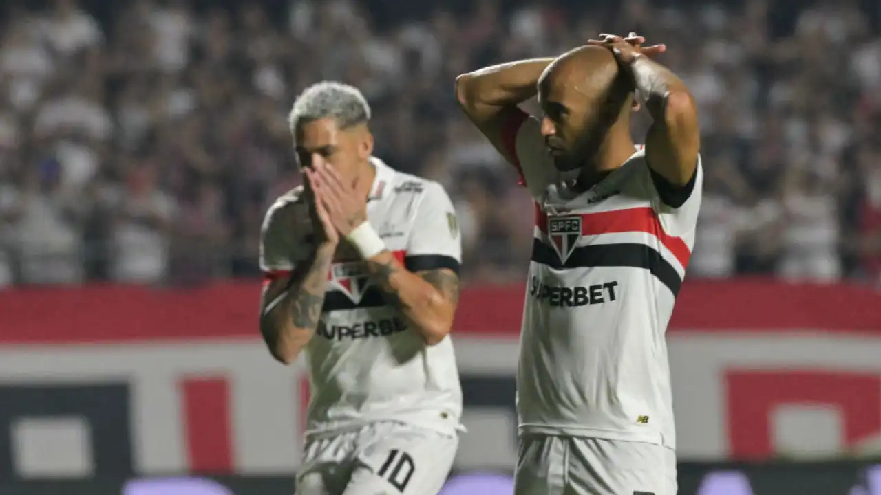 São Paulo recebe Vasco em Campinas para se recuperar no Brasileirão